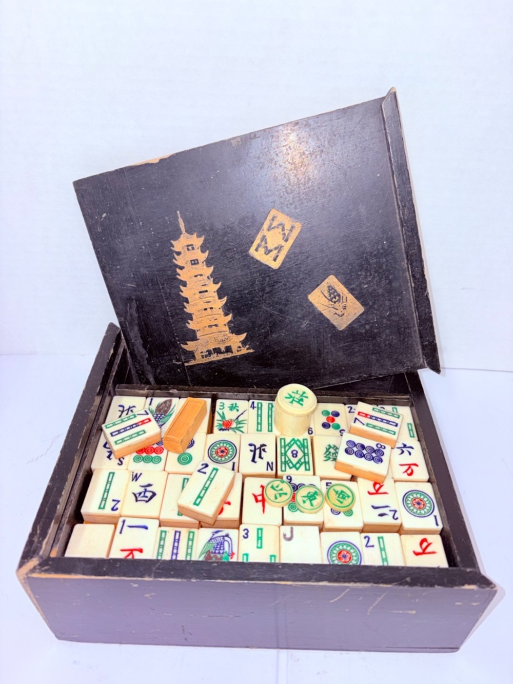 Vintage Mahjong Set